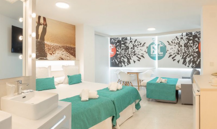 DJ Party Studio 2/5 Apartamentos BC Music Resort™ (Recommended for Adults) Benidorm DJ Party Studio 2/5 Apartamentos BC Music Resort™ (Recommended for Adults) Benidorm