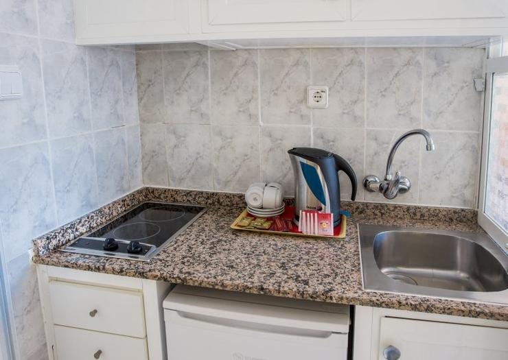 Apartamento Estándar (Estudio + 1 Dormitorio) 7/8 Apartamentos BC Music Resort™ (Recommended for Adults) Benidorm Apartamento Estándar (Estudio + 1 Dormitorio) 7/8 Apartamentos BC Music Resort™ (Recommended for Adults) Benidorm